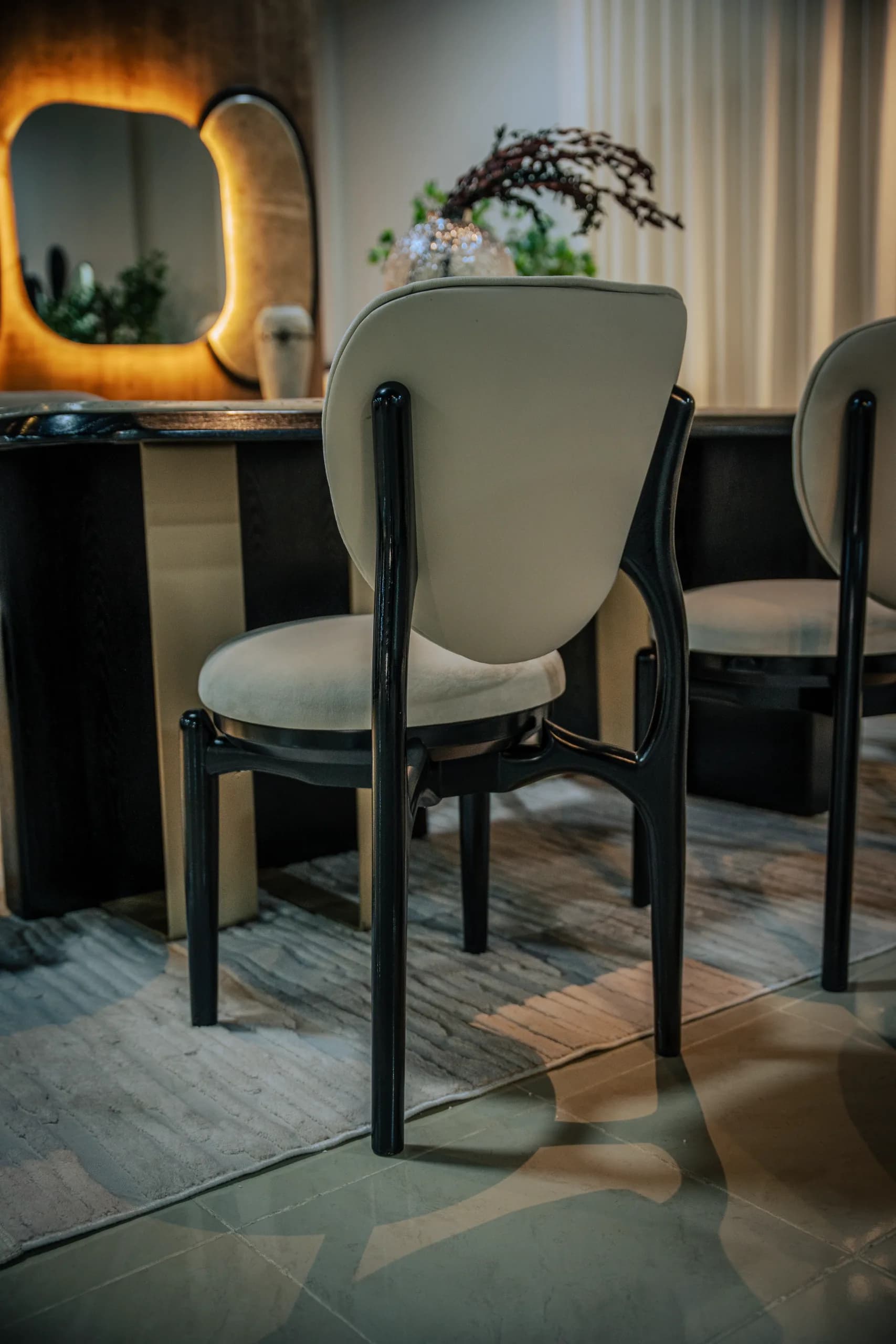 Onix Dining Table Set alternate