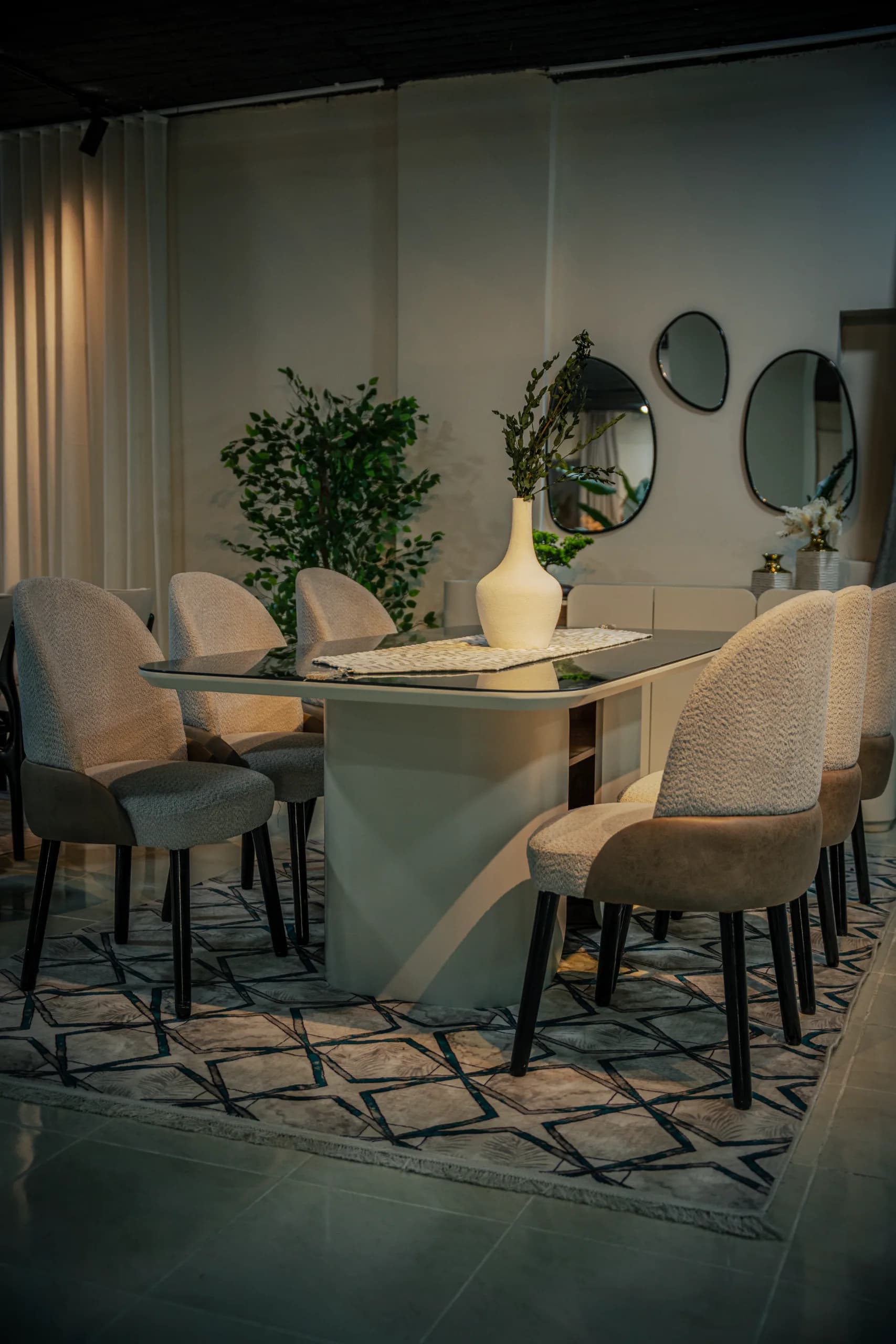 Inspirational luxury room layout 5 by Ahome